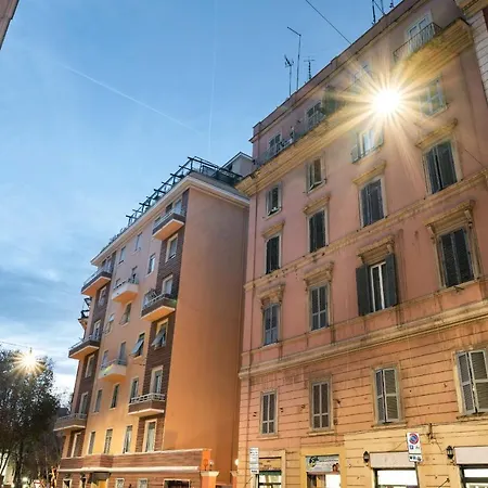 Charming Studio Flat In Esquilino * 罗马